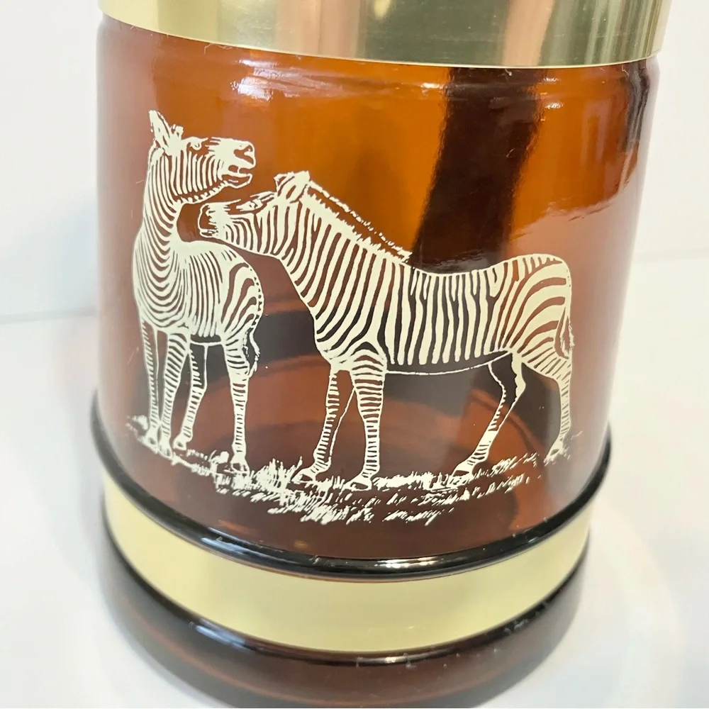 Vintage Siesta Ware Amber Glass Zebra Wood Handle Mug‎